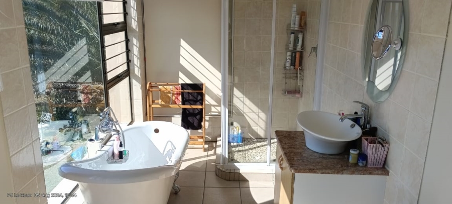 3 Bedroom Property for Sale in Aalwyndal Western Cape